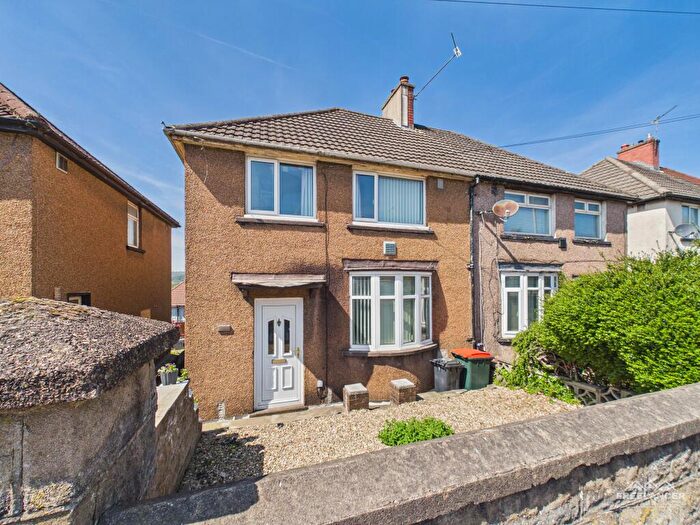 3 Bedroom Semi-Detached House For Sale In Malpas Road, Newport, NP20