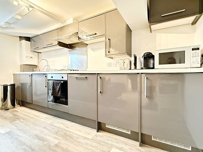 1 Bedroom Flat To Rent In Flat, The Grosvenor, High Street, Newmarket, CB8