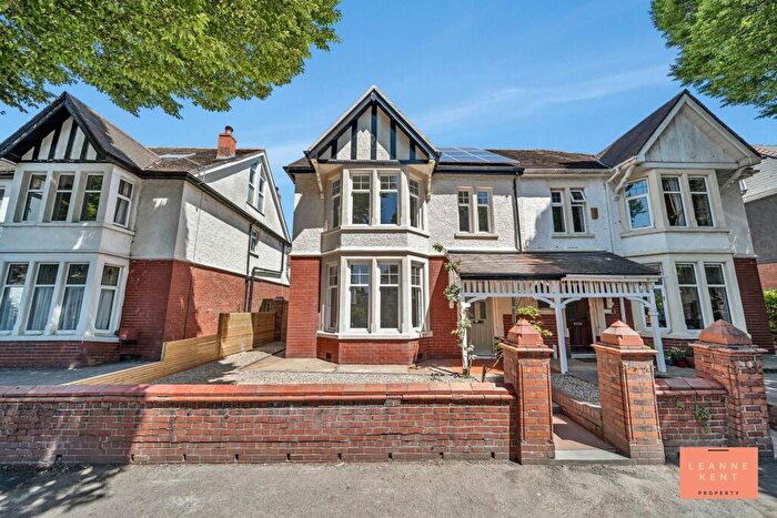 4 Bedroom Semi-Detached House For Sale In Colchester Avenue, Penylan, CF23