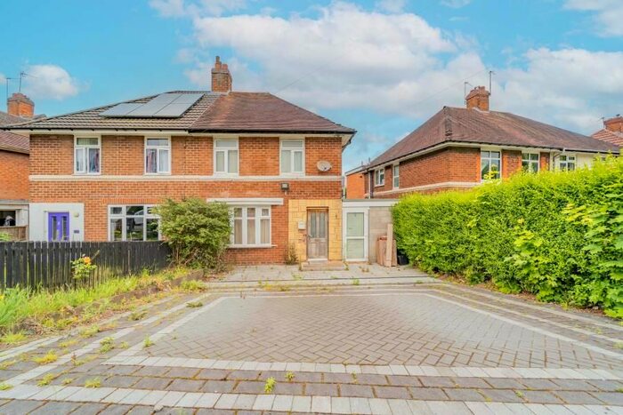 3 Bedroom Semi-Detached House To Rent In Alwold Road, Birmingham, B29