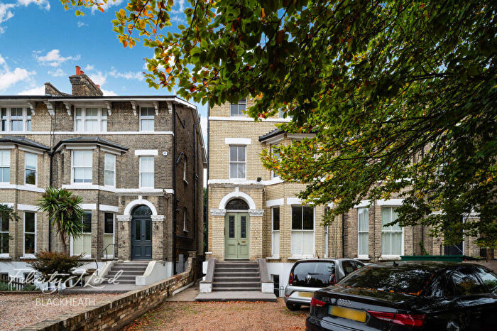 2 Bedroom Apartment For Sale In Vanbrugh Park, London, SE3