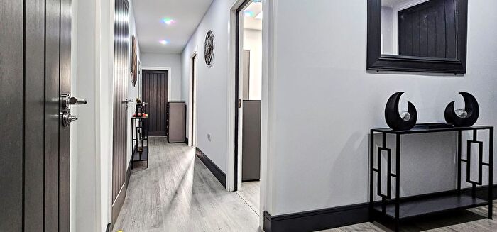 4 Bedroom Flat To Rent In Ealing Road, Wembley, HA0