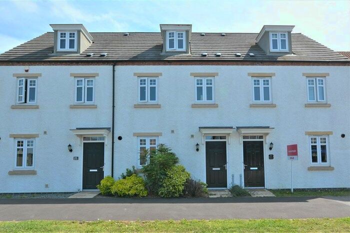 3 Bedroom Town House To Rent In Severus Crescent, North Hykeham, Lincoln, LN6