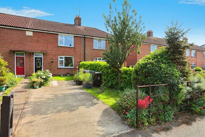 2 Bedroom Terraced House For Sale In Towngate West, Market Deeping, Peterborough, PE6