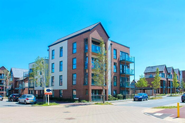 2 Bedroom Flat To Rent In Gambit Avenue, Oakgrove, Milton Keynes, MK10