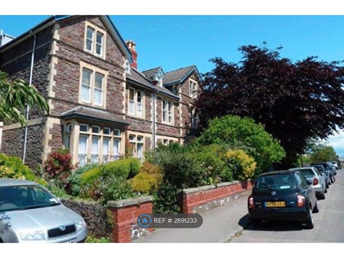 4 Bedroom Flat To Rent In Cotham Lawn Road, Bristol, BS6