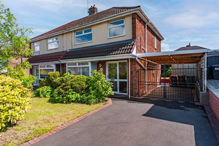 3 Bedroom Semi-detached House For Sale In Austen Drive, Bramley, Rotherham, S66