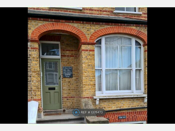 1 Bedroom Flat To Rent In Barry Road, East Dulwich, SE22
