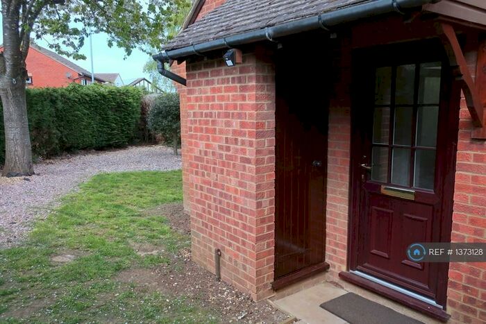 1 Bedroom Maisonette To Rent In Aquitaine Close, Northampton, NN5