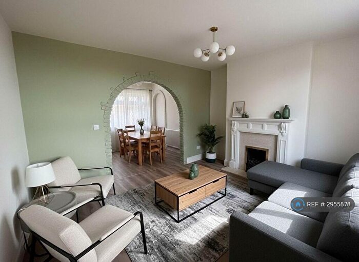 2 Bedroom Terraced House To Rent In Oversetts Road, Swadlincote, DE11