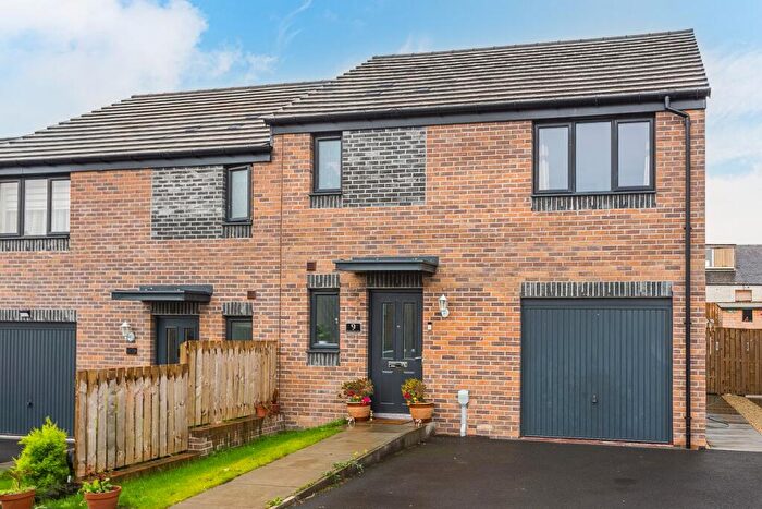 3 Bedroom Property For Sale In Brocken Brigg End, Edinburgh, EH17