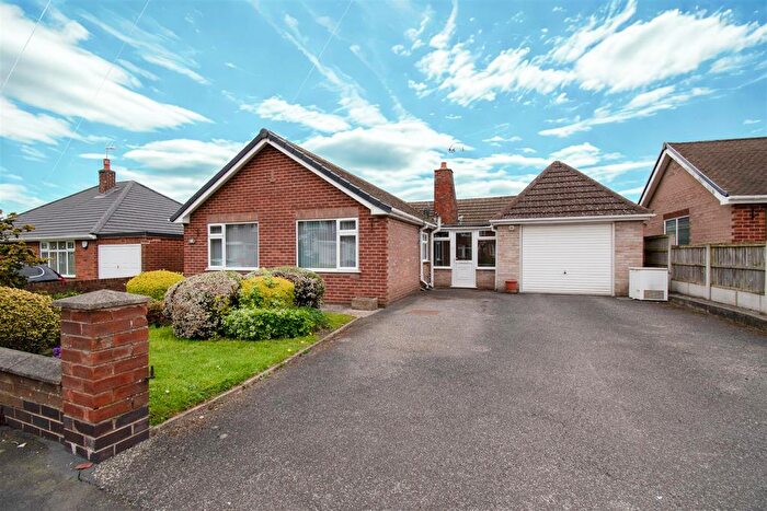 4 Bedroom Detached Bungalow For Sale In Peak Avenue, Riddings, Alfreton, DE55