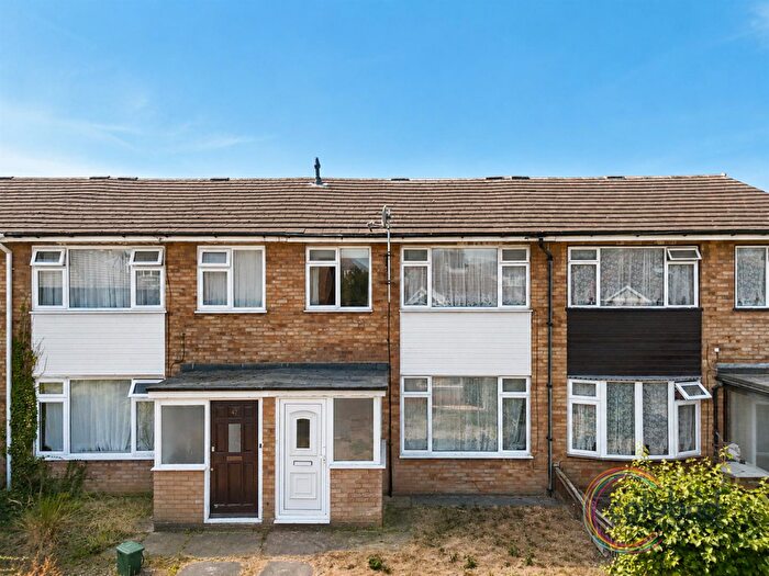 3 Bedroom Terraced House For Sale In Fetherston Road, Stanford-le-Hope, SS17