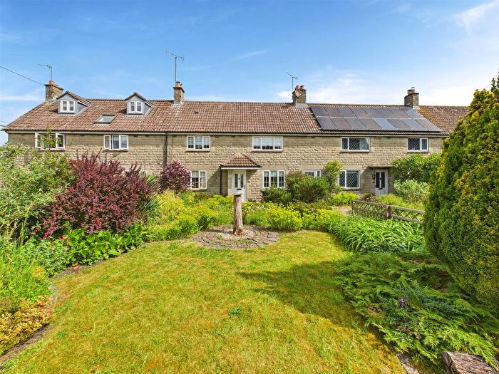 4 Bedroom Property For Sale In Lammas Close, Hilmarton, Calne, SN11
