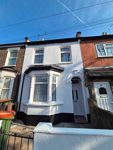 5 Bedroom Terraced House To Rent In New City Road, London, E13