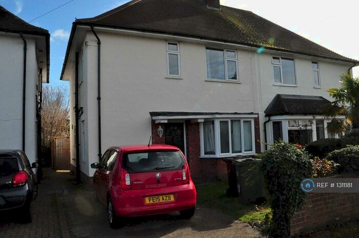 4 Bedroom Semi-Detached House To Rent In Woodbridge Hill Gardens, Guildford, GU2