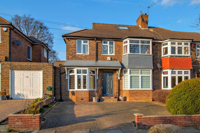 4 Bedroom Semi-Detached House To Rent In Lowther Drive, Enfield, EN2