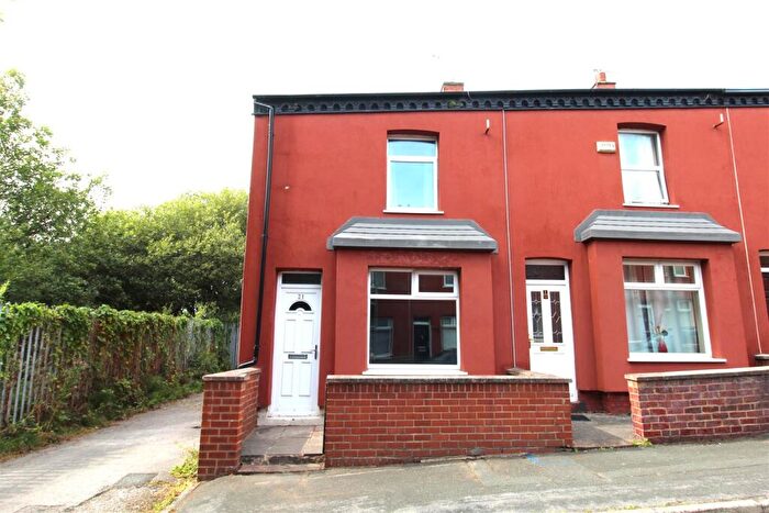 2 Bedroom End Of Terrace House To Rent In Tredgold Street, Horwich, Bolton, BL6