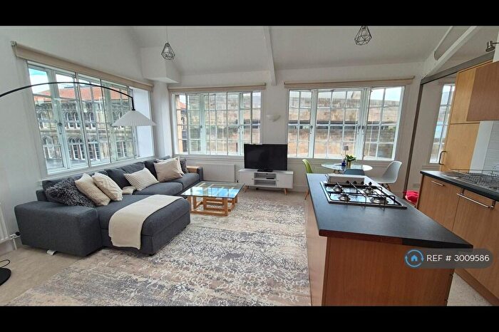 2 Bedroom Flat To Rent In Edinburgh, Edinburgh, EH1