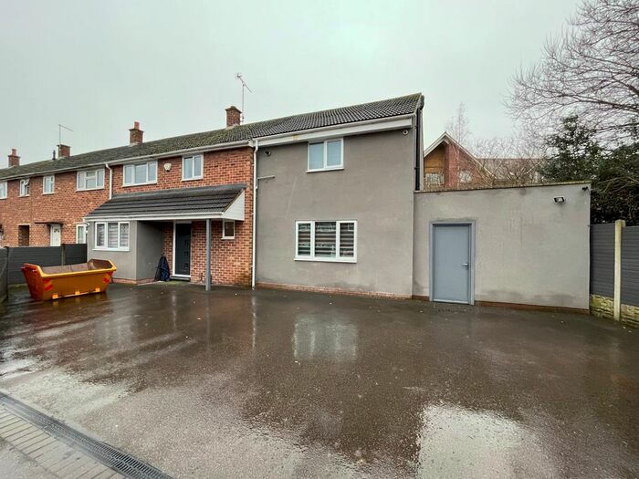 4 Bedroom End Of Terrace House To Rent In St Lukes Road, Barton-Under-Needwood, DE13