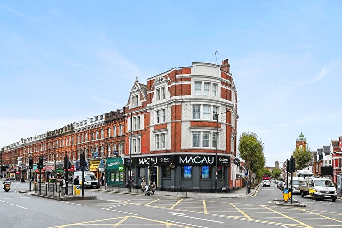 2 Bedroom Flat To Rent In Cricklewood Broadway, London, NW2
