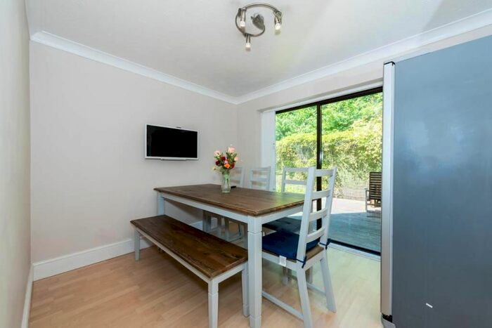 5 Bedroom End Of Terrace House To Rent In Beaumont Place, Isleworth TW7