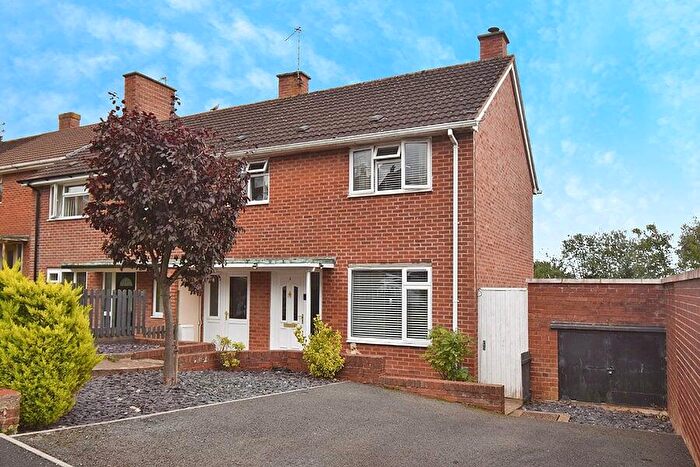 3 Bedroom End Of Terrace House For Sale In Pellinore Road, Exeter, EX4
