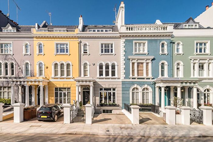 5 Bedroom Terraced House To Rent In Elgin Crescent, Notting Hill, W11