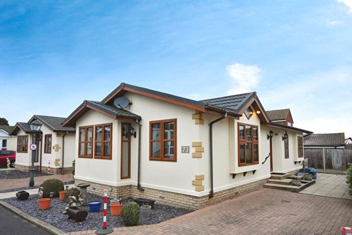 2 Bedroom Park Home For Sale In Coggeshall Road, Braintree, CM7