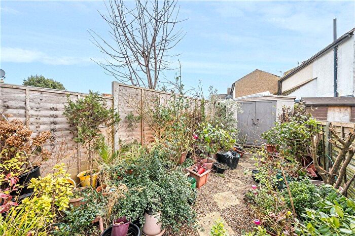 2 Bedroom Terraced House For Sale In Boston Road, Croydon, CR0