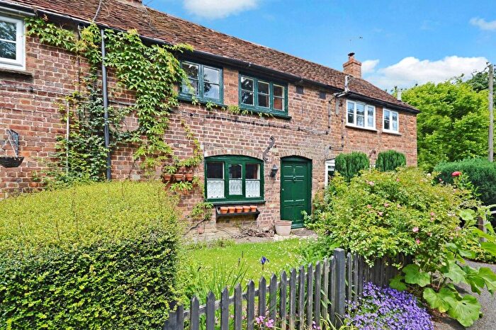 2 Bedroom Property To Rent In Terrick, Aylesbury, HP17