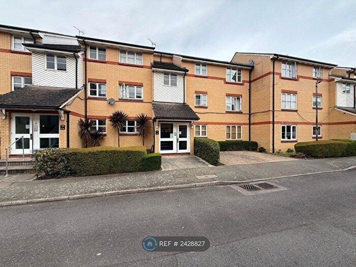 1 Bedroom Flat To Rent In Heddington Grove, London, N7