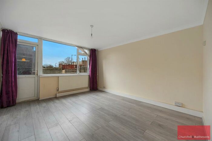 2 Bedroom Maisonette To Rent In Besant Way, London, NW10