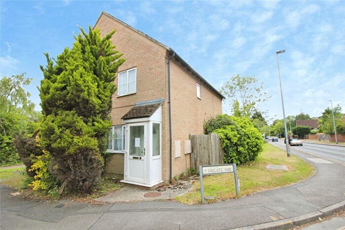 2 Bedroom Semi-Detached House For Sale In Faygate Way, Lower Earley, Reading, RG6