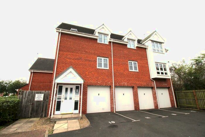 2 Bedroom Apartment To Rent In Lyons Court, Pelaw, Gateshead, Tyne And Wear, NE10