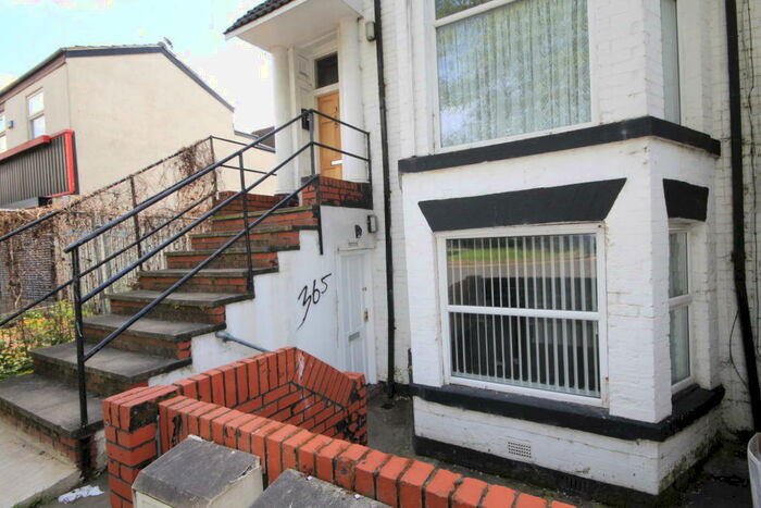 2 Bedroom Ground Flat To Rent In Anlaby Rd, Hull, HU3