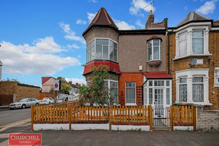 3 Bedroom Property To Rent In Essex Road, Leyton, E10