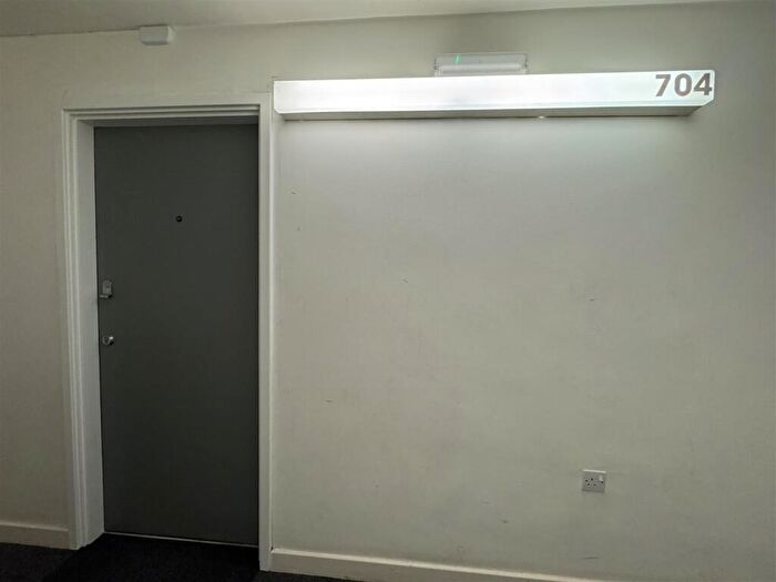 2 Bedroom Flat To Rent In Axe Street, Barking, IG11