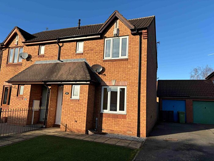 3 Bedroom Semi Detached House To Rent In Exbury Way, CV11