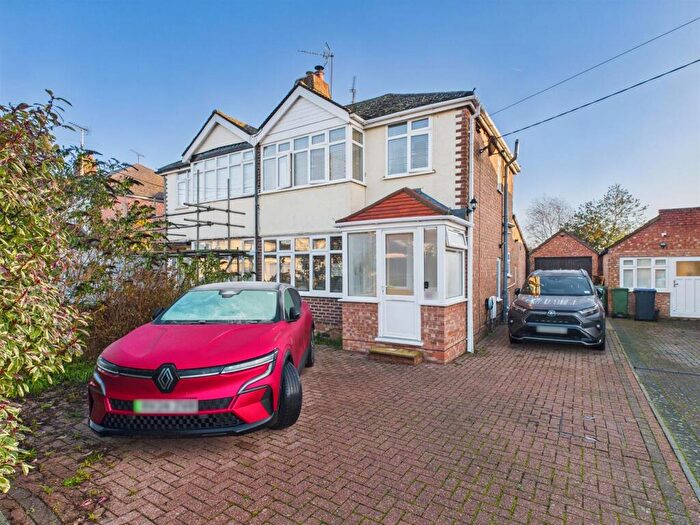 3 Bedroom Semi Detached House For Sale In Greenway Lane, Chippenham, SN15