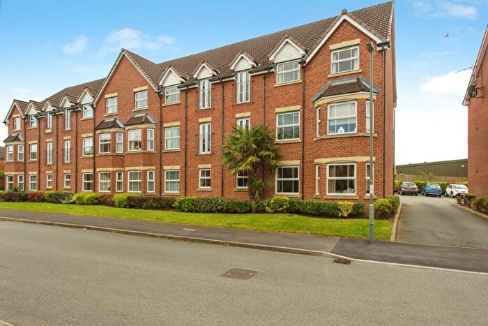 2 Bedroom Flat For Sale In Great Park Drive, Leyland, Lancashire, PR25