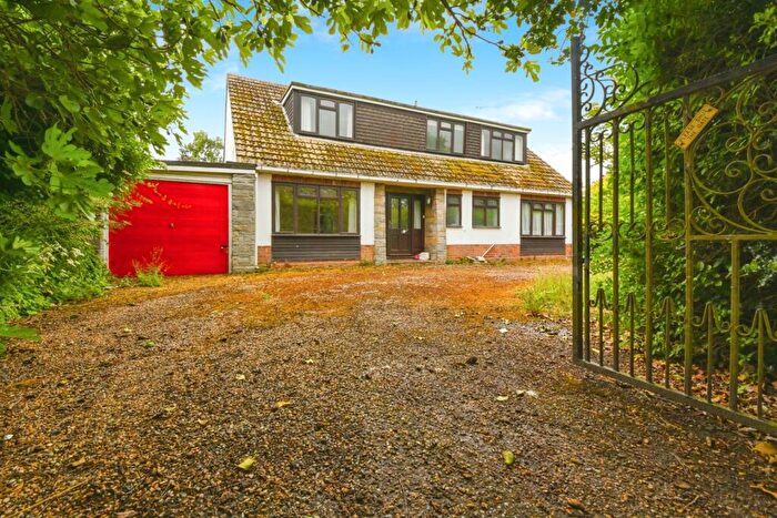 4 Bedroom Bungalow For Sale In Church Lane, Great Holland, Frinton-on-Sea, Essex, CO13