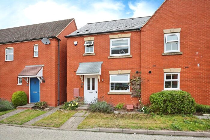 3 Bedroom Semi-Detached House For Sale In Ayres Drive, Bloxham, Banbury, Oxfordshire, OX15