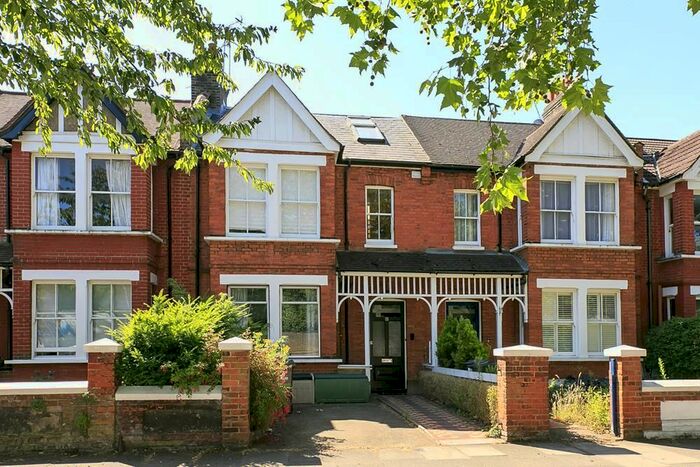 4 Bedroom Terraced House To Rent In Grantham Road, London, W4