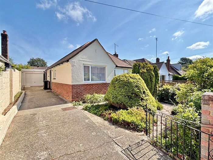 3 Bedroom Detached Bungalow To Rent In Pinewood Road, Upton, BH16
