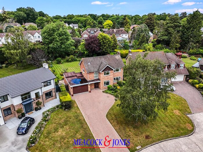 4 Bedroom Detached House For Sale In Bowhay, Hutton Mount, Brentwood, CM13