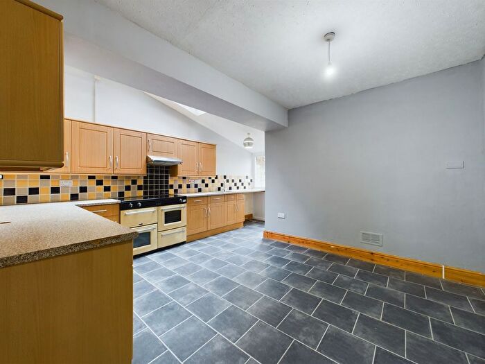 3 Bedroom Terraced House For Sale In Dewsland Street, Milford Haven, SA73
