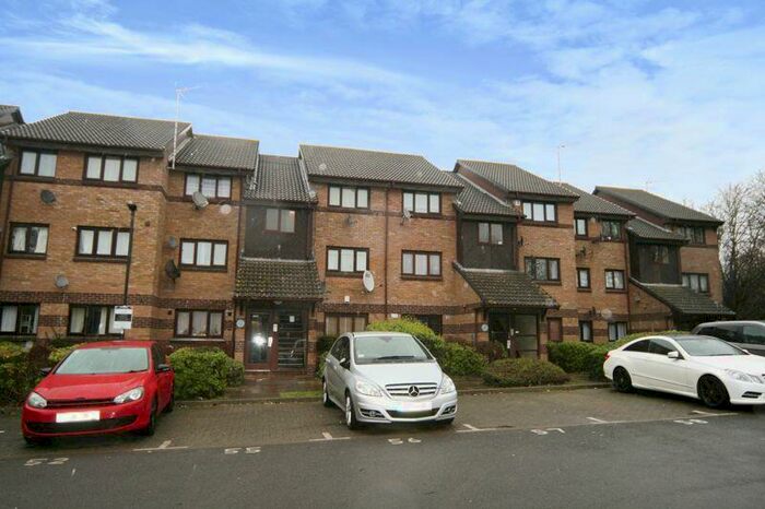 1 Bedroom Apartment To Rent In Harp Island Close, London, NW10