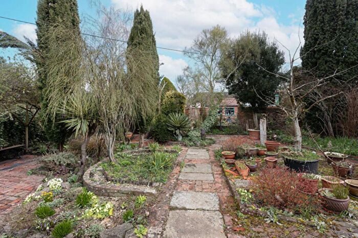 5 Bedroom Detached House For Sale In The Green, Great Milton, OX44