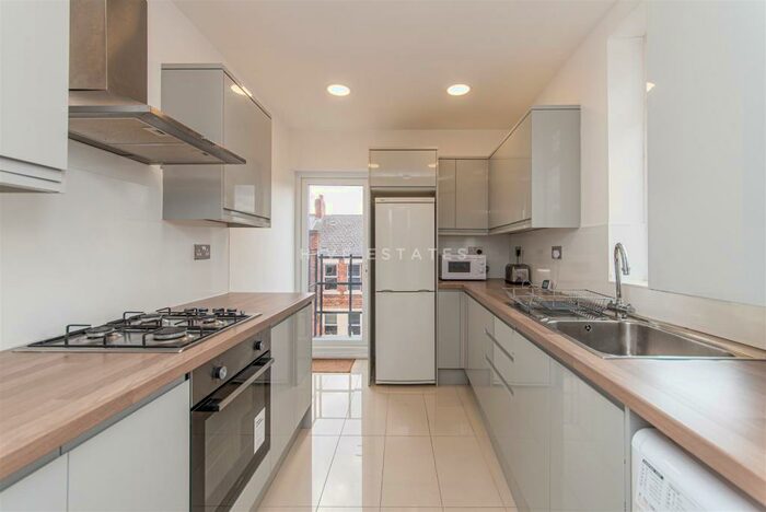 6 Bedroom Maisonette To Rent In Helmsley Road, Sandyford, Tyne And Wear, NE2